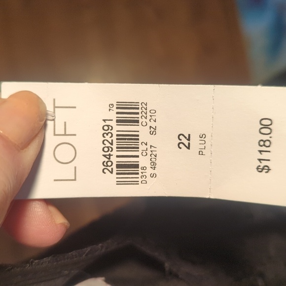 LOFT Black Dress stretch Lace Sheath plus Size Cut Out Bateau Neckline NWT Sz 22 - Picture 3 of 7